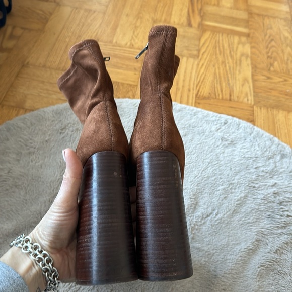 Steve Madden Chestnut Brown Faux Suede Hoopla Block Heel Platform Boots 9.5 - Picture 3 of 6